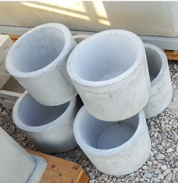 Bebedero de Cemento Redondo para Perros – 2 l Antivuelco